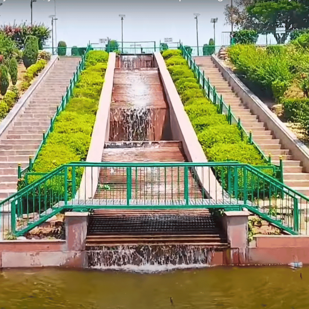 Bahu Fort and Garden