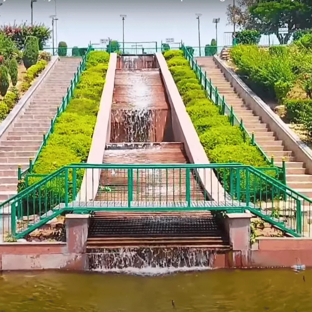 Bahu Fort and Garden