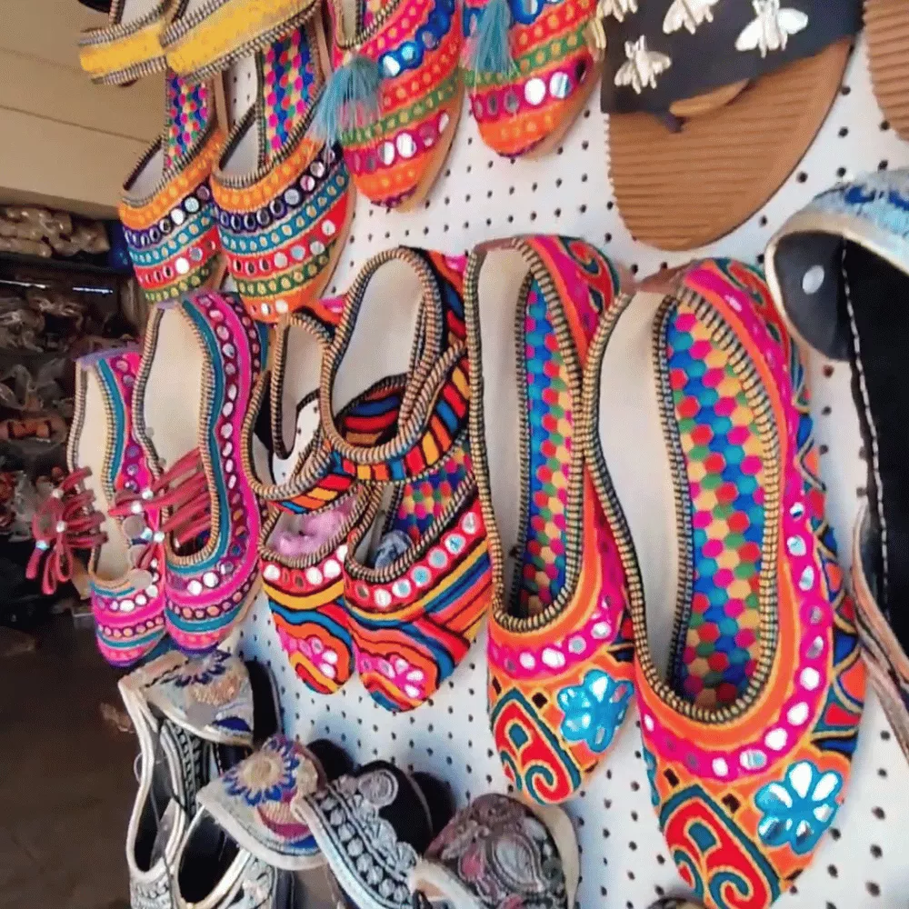 Bhujodi Handicraft Village