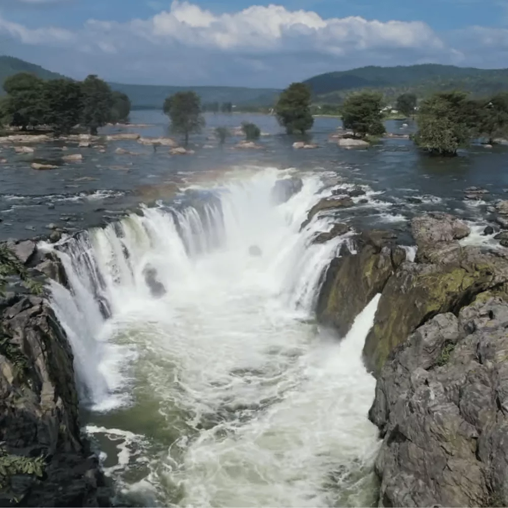 Hogenakkal Falls