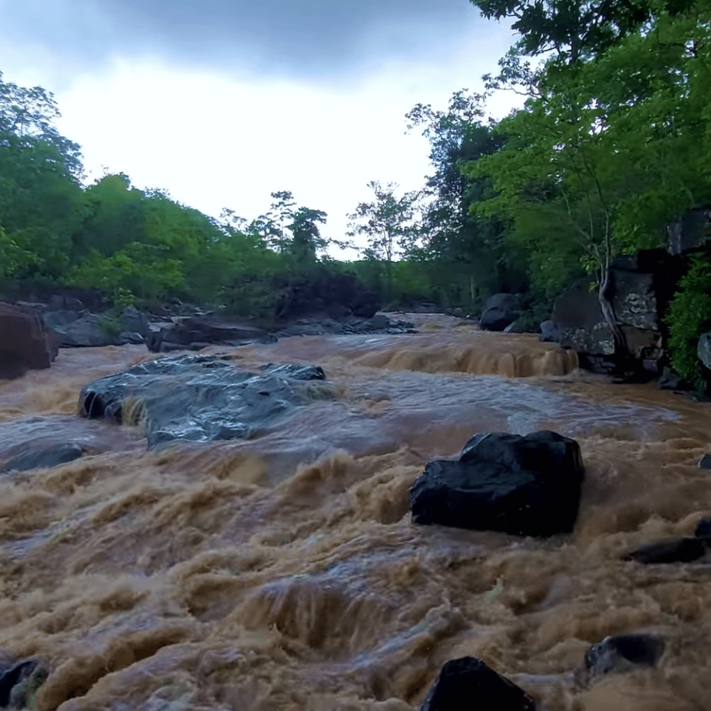 Malanjhkudum Waterfall