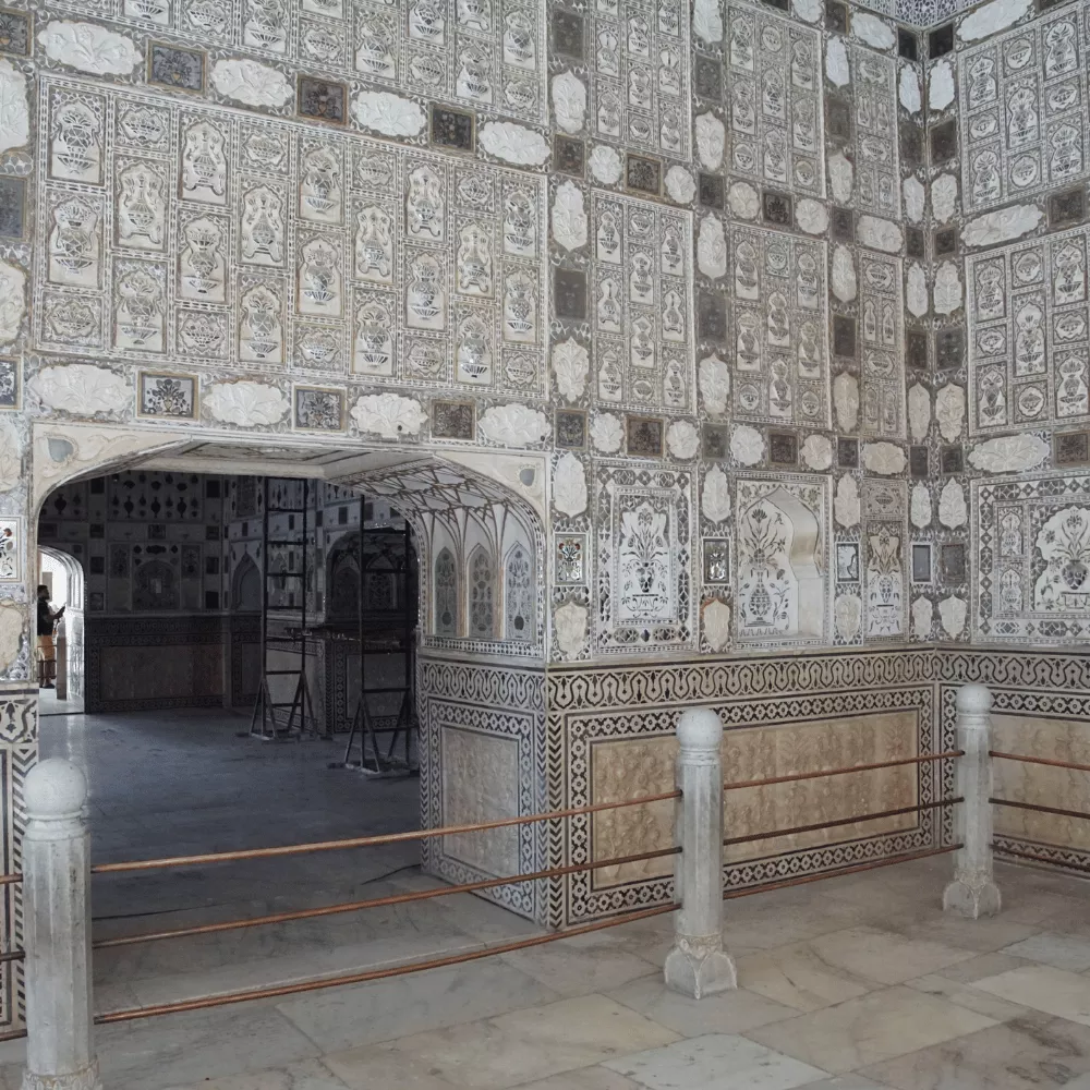 Sheesh Mahal